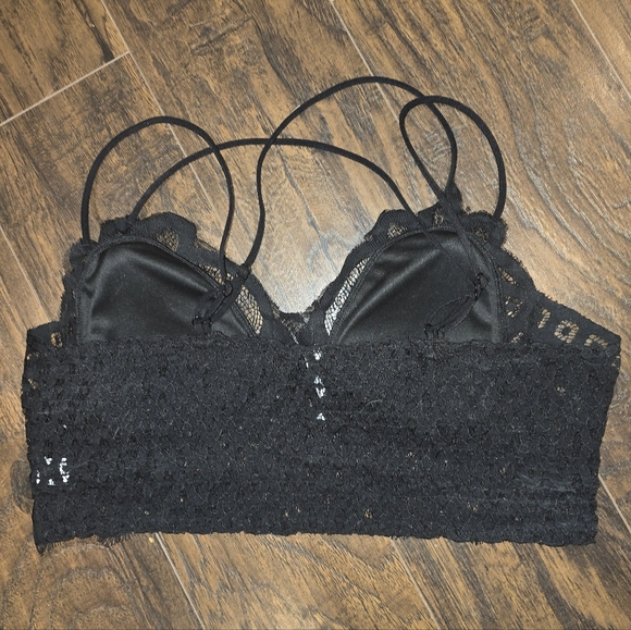 Zenana | Crochet Bralette 3XL - Picture 3 of 4